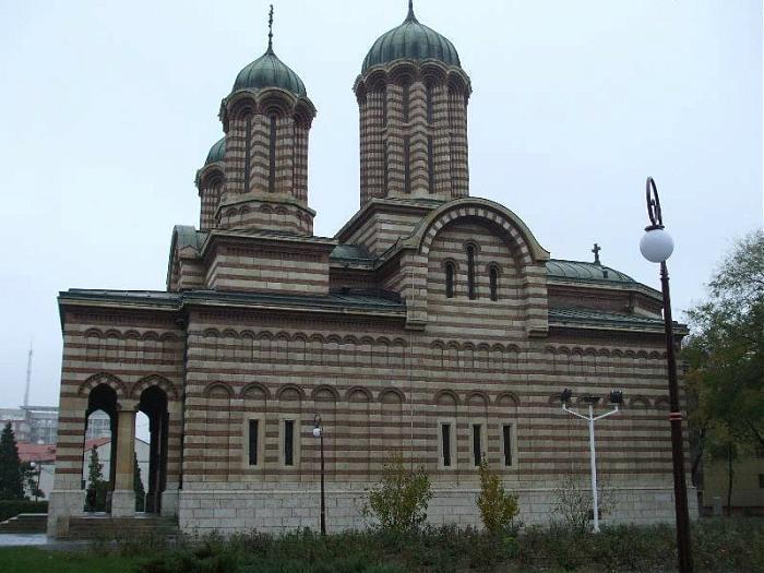 كاتدرائية Metropolitan Of St. Demetrius